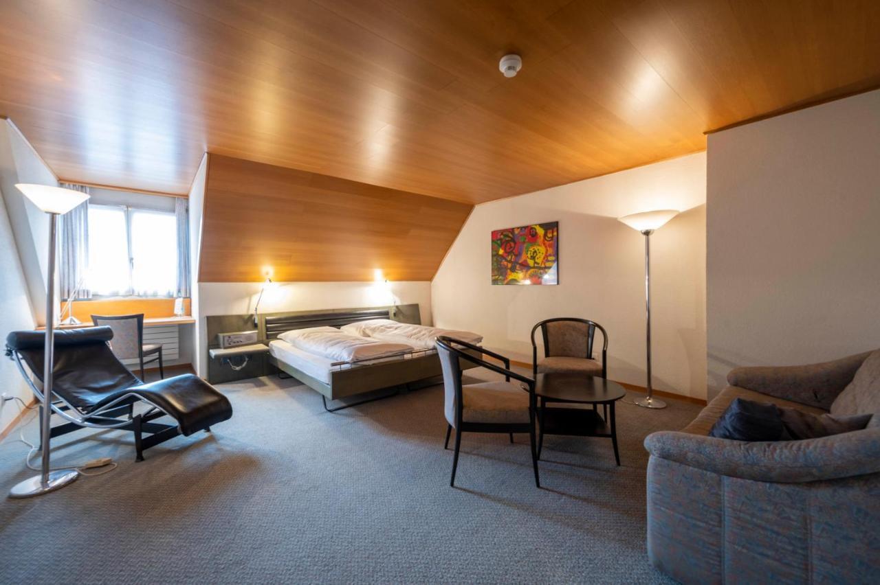 Hotel Restaurant Krone Aarberg Екстер'єр фото