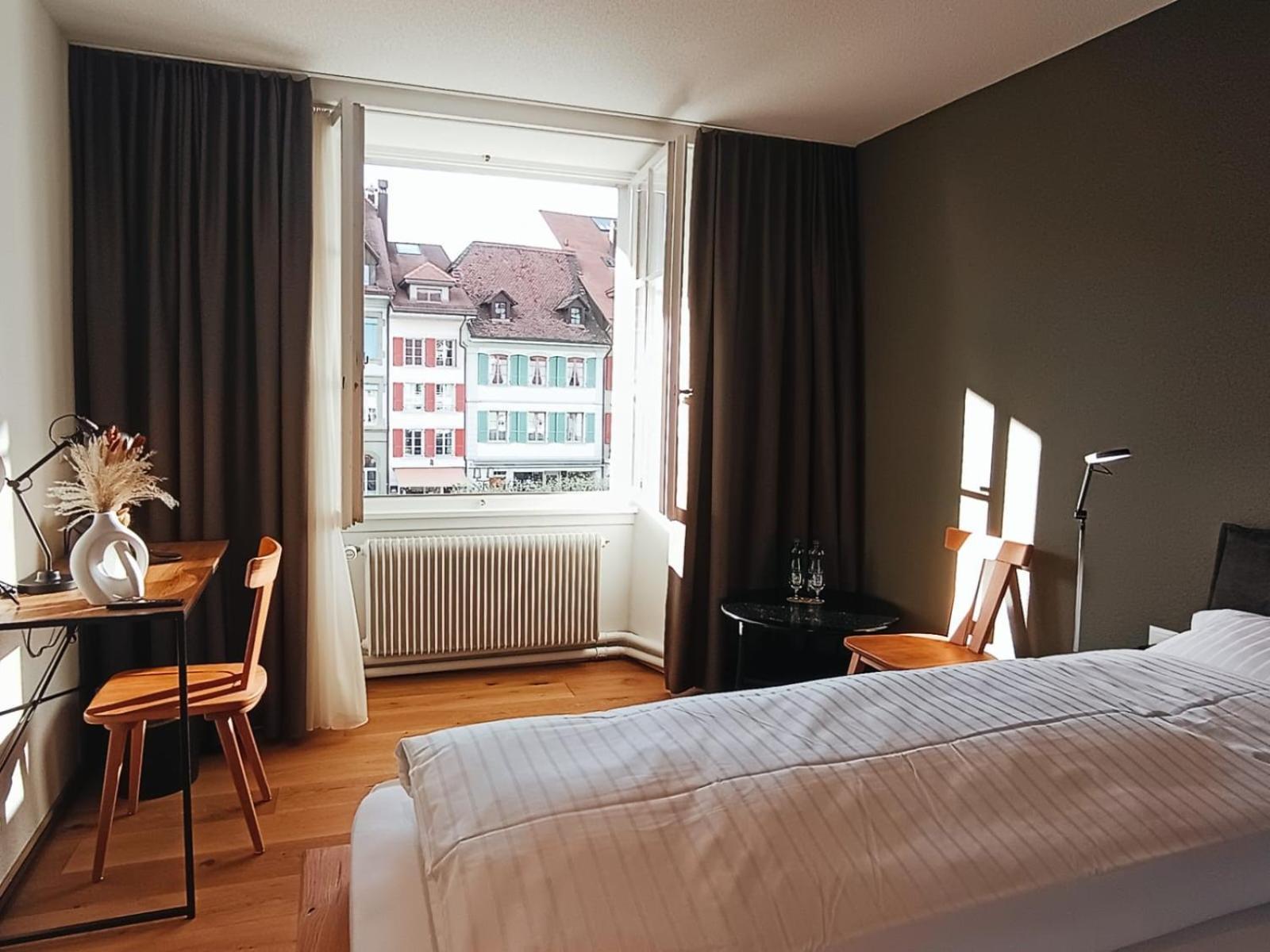 Hotel Restaurant Krone Aarberg Екстер'єр фото