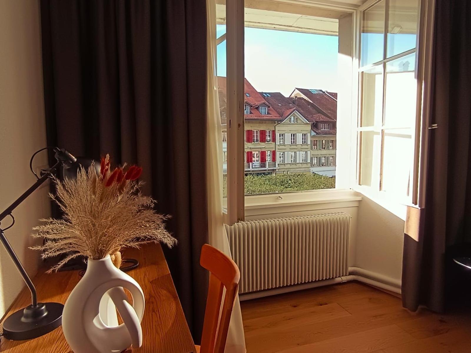 Hotel Restaurant Krone Aarberg Екстер'єр фото
