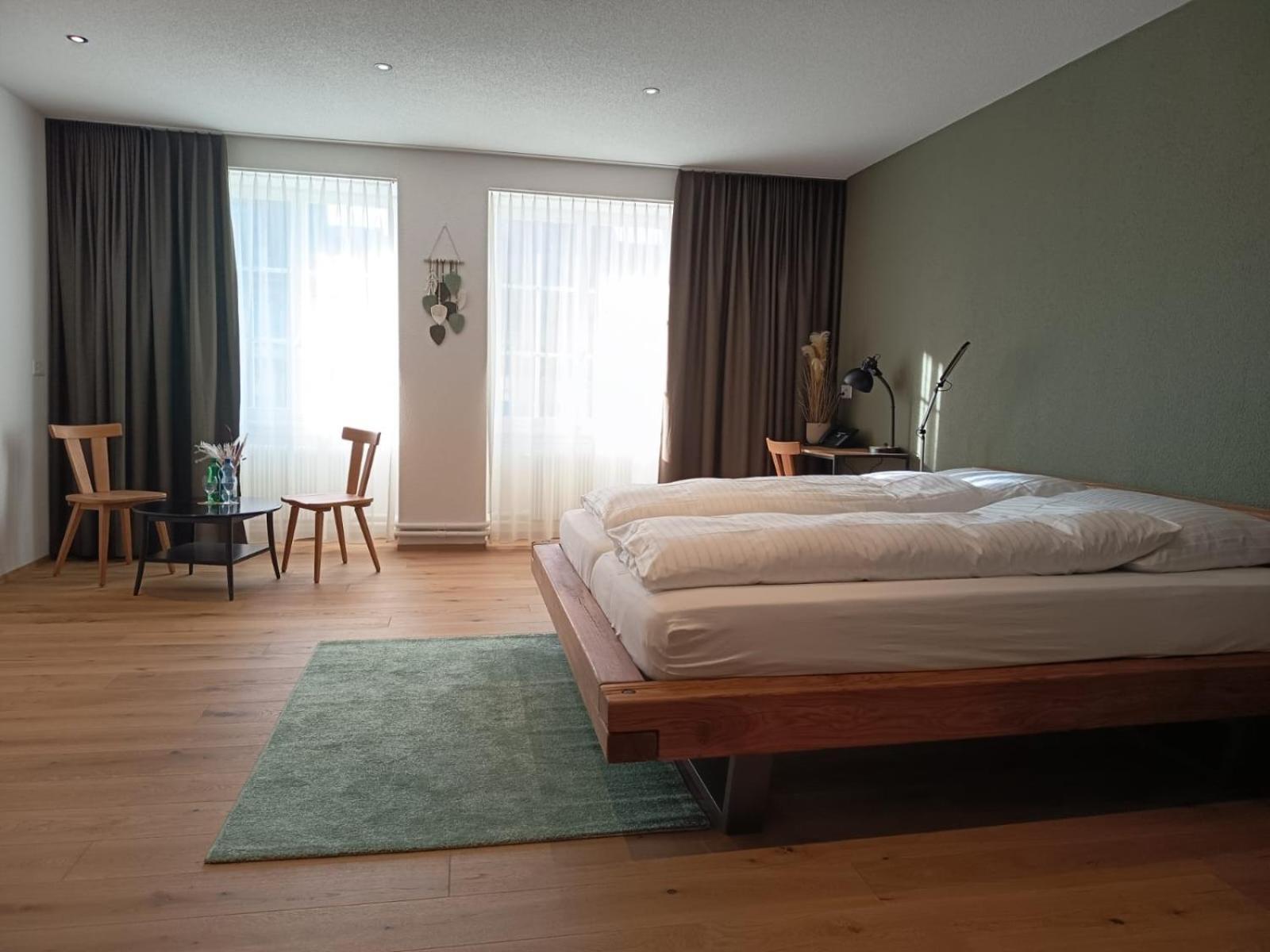 Hotel Restaurant Krone Aarberg Екстер'єр фото
